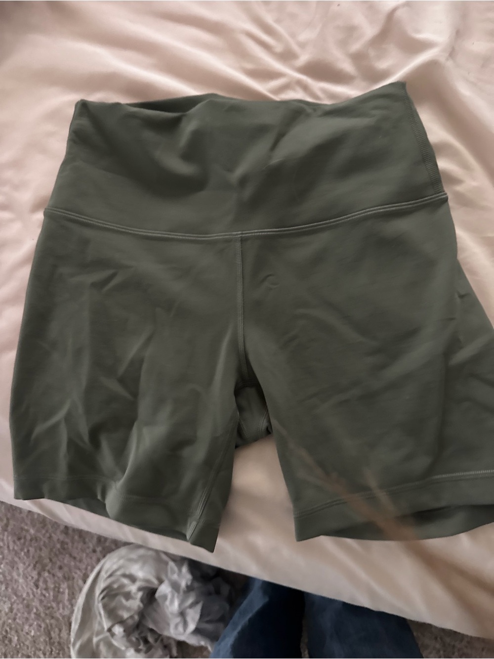 Lululemon Wundertrain Olive Green Women's Athletic Shorts